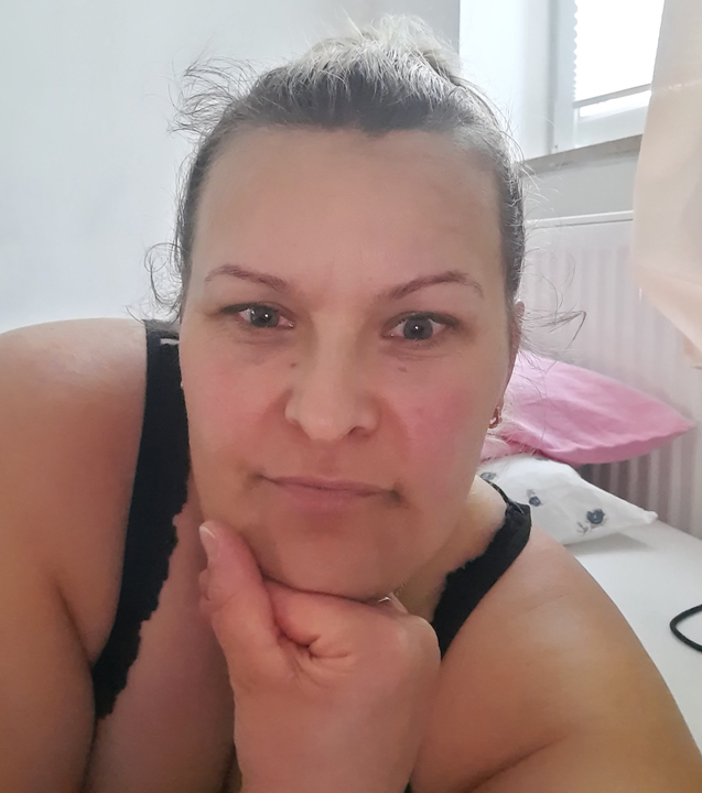 Janin  Laura